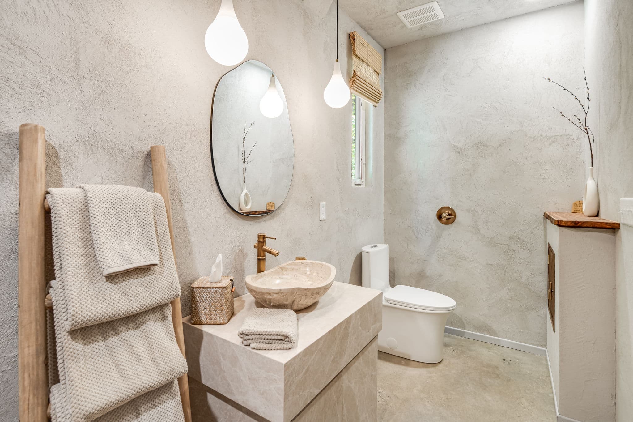 Cottage living space